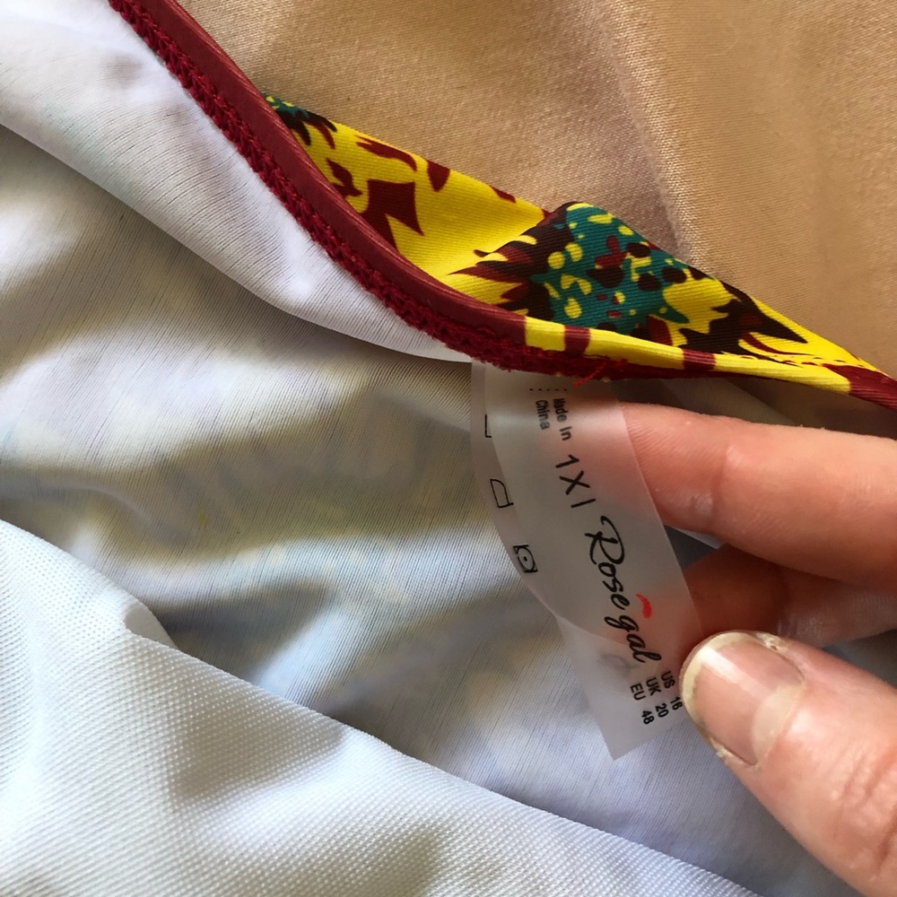 SOLD Rose gal maroon sunflower swim bottoms - Picture 5 of 7